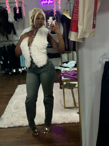 Monroe- Fur Top